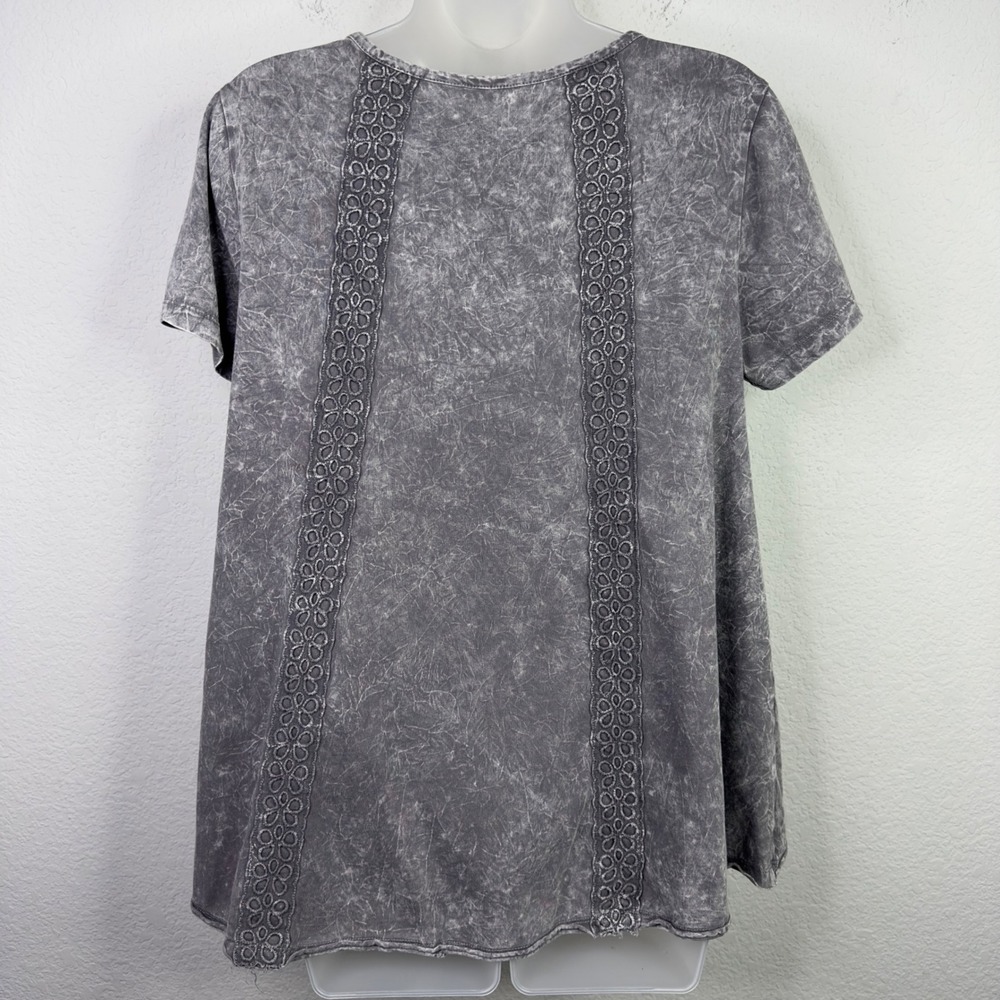 Sundance‎ T-Shirt Women M Gray Cotton Acid Wash Eyelet Boho Cottage Whimsigoth - Picture 2 of 6